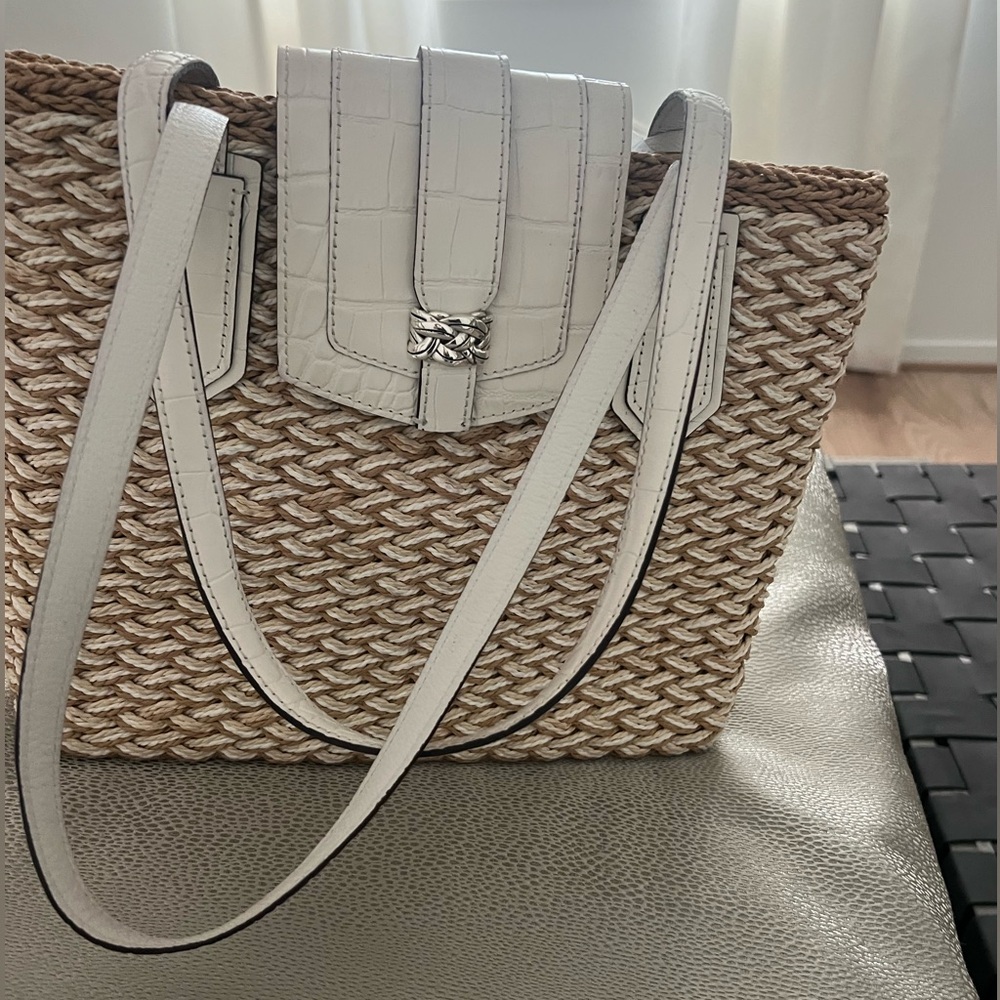 New Condition Brighton Spring Purse Handbag.  Retail 275